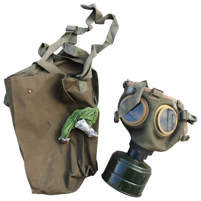 '75M' Hungarian Gas Mask Kit